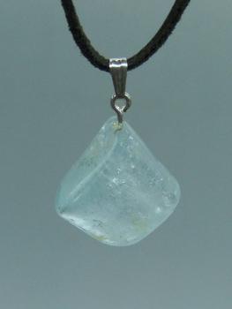Aquamarin aus dem Himalaya, mit Silberöse